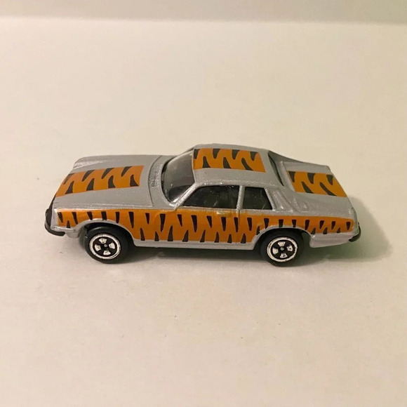 Vintage Lot of 2 Corgi Diecast Cars Jaguar XJS and  Renault 5 TS - Picture 4 of 15